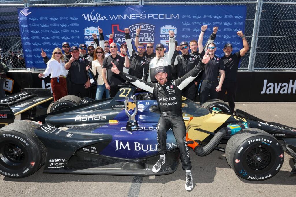 Kyle Kirkwood guanyador a Arlington